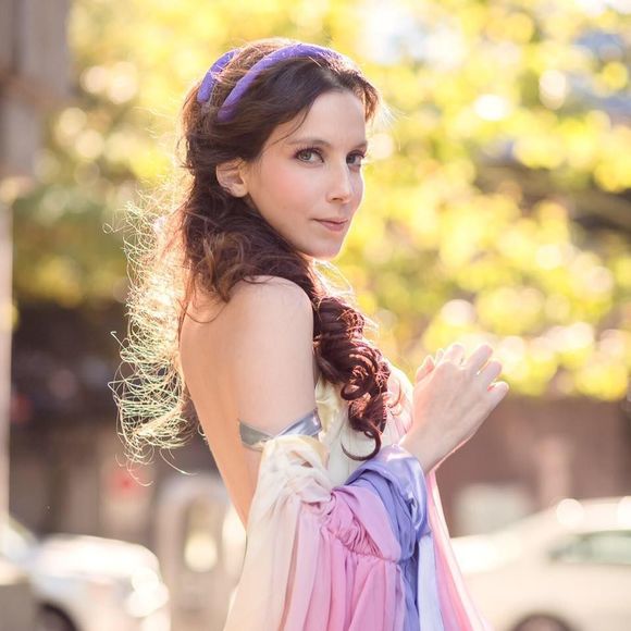 Meet your Posher, Tiffany - Picture 1 of 1